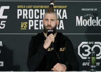 Alex vs Jiri Tale of the Tape (Height, Reach and Stats Breakdown)