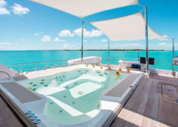 Need the ultimate guide to yacht privacy at sea? Learn how to easily avoid common surveillance mistakes.